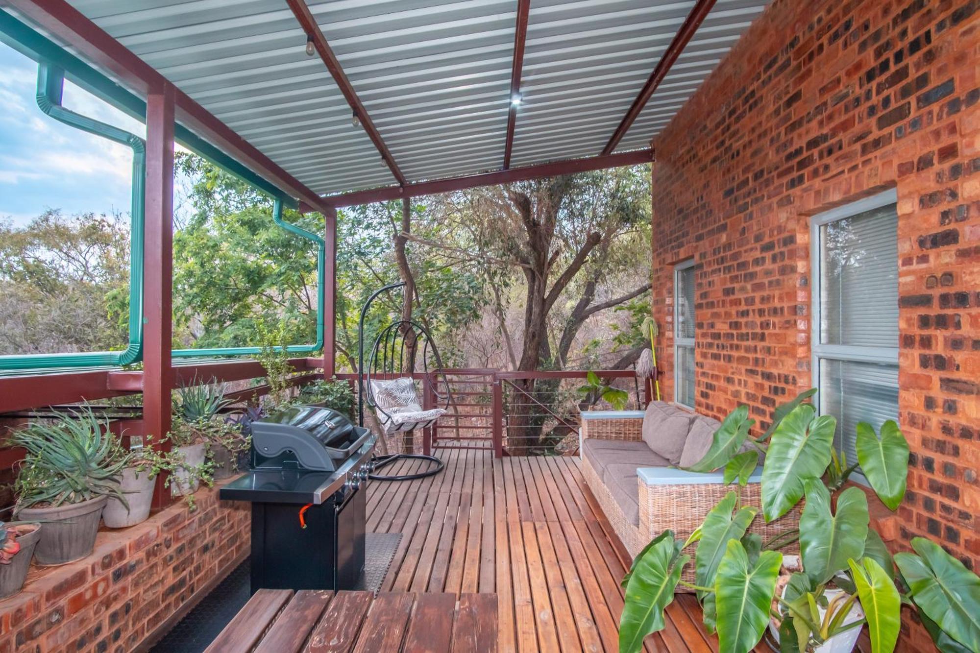 Bushbaby Cottage In Hartbeespoort Pretoria Bagian luar foto