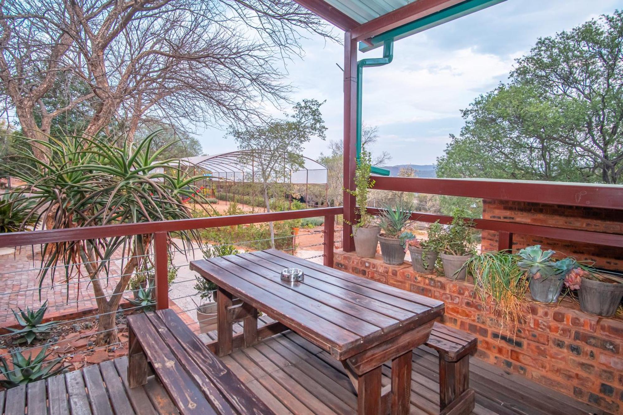Bushbaby Cottage In Hartbeespoort Pretoria Bagian luar foto