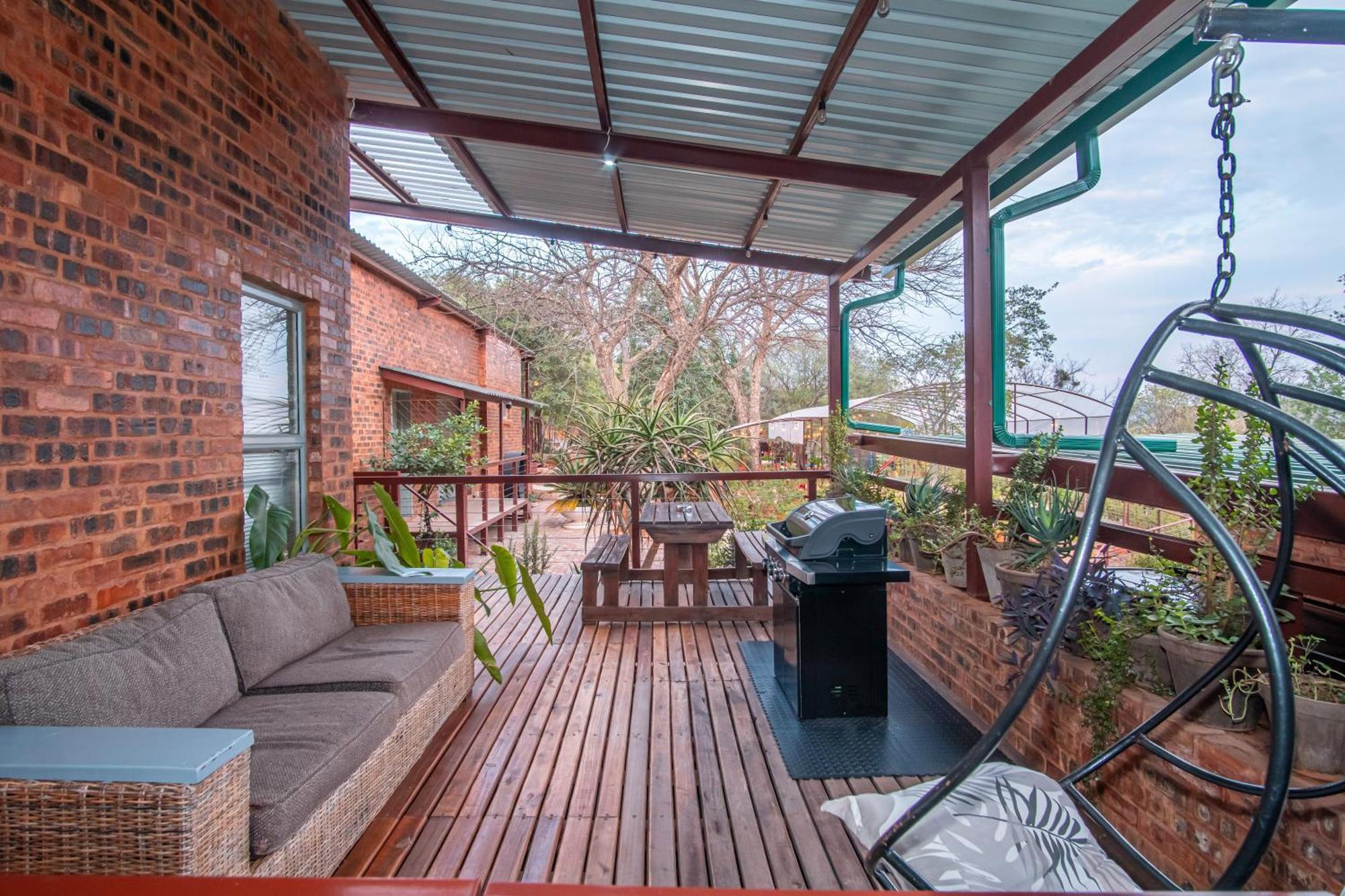 Bushbaby Cottage In Hartbeespoort Pretoria Bagian luar foto