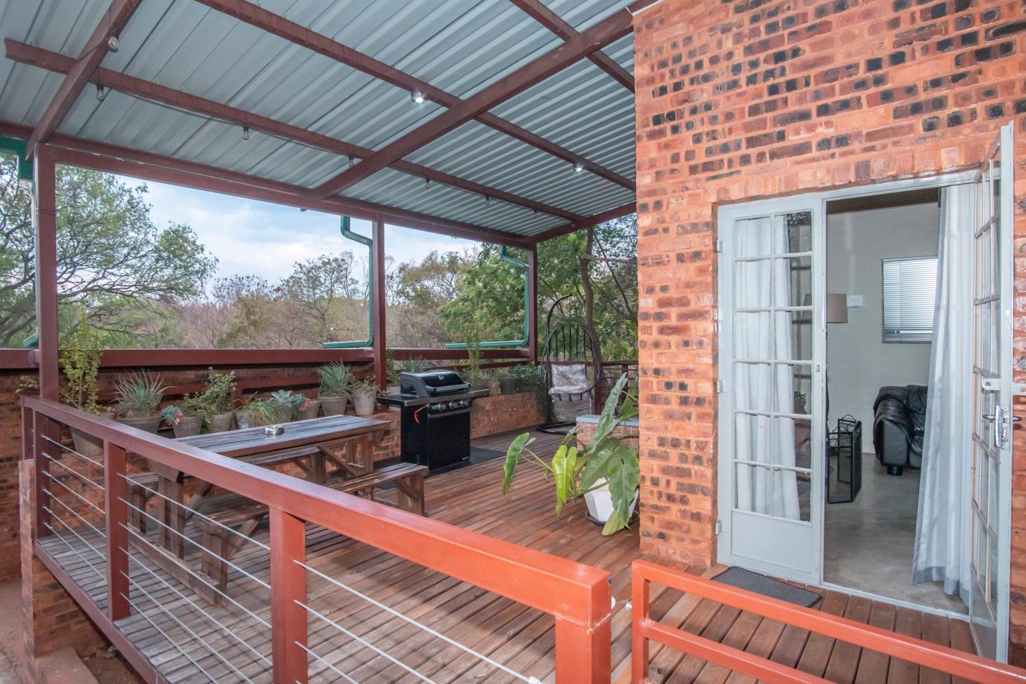 Bushbaby Cottage In Hartbeespoort Pretoria Bagian luar foto