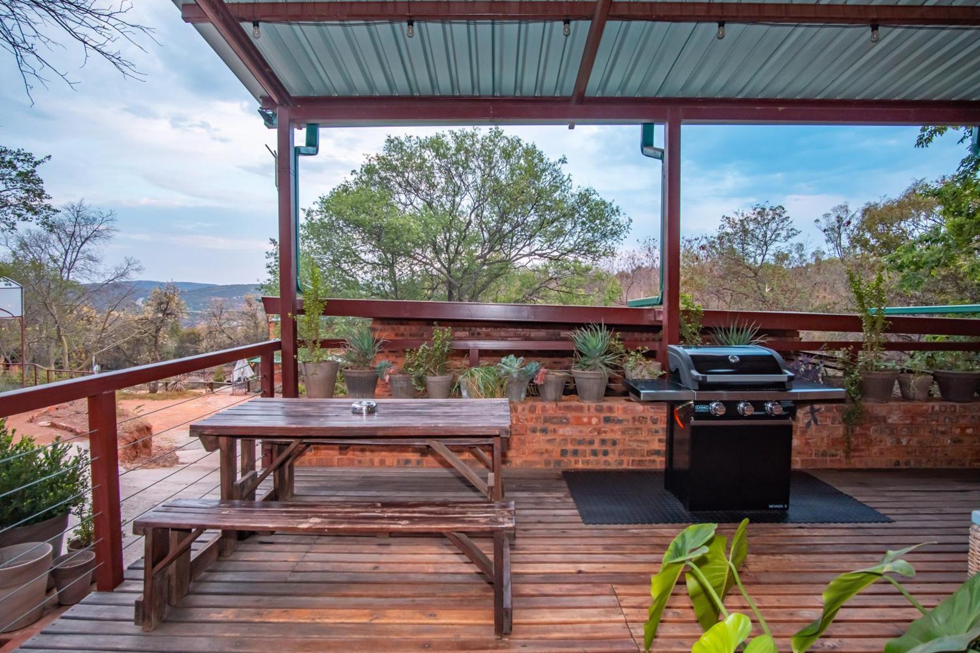 Bushbaby Cottage In Hartbeespoort Pretoria Bagian luar foto