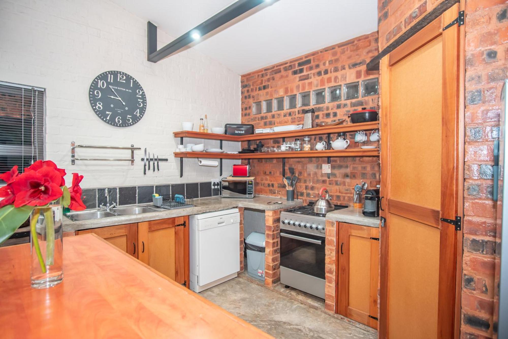 Bushbaby Cottage In Hartbeespoort Pretoria Bagian luar foto