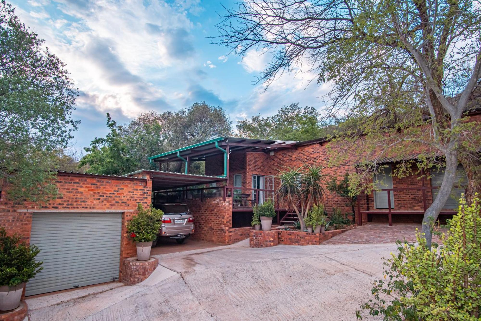 Bushbaby Cottage In Hartbeespoort Pretoria Bagian luar foto