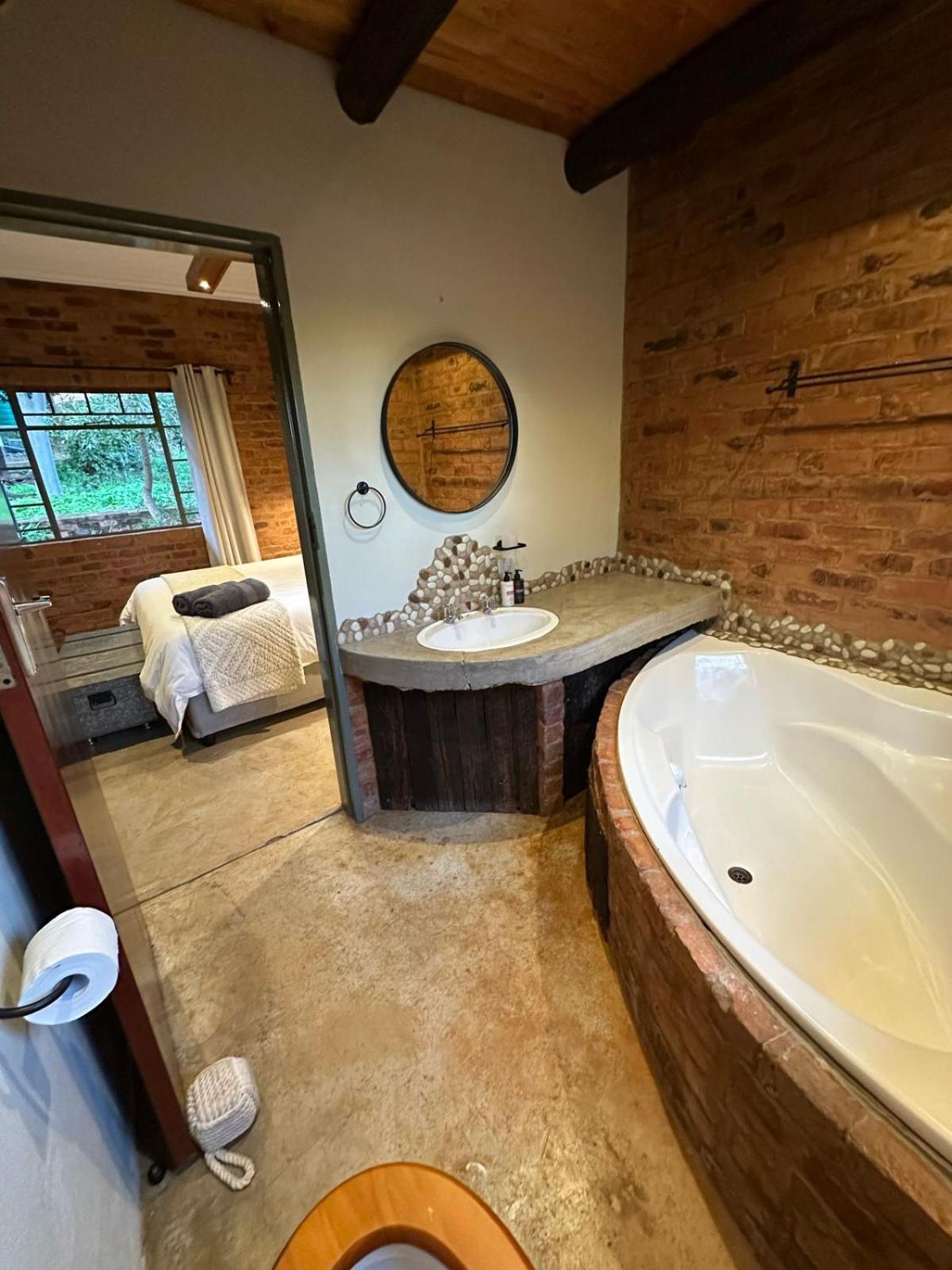 Bushbaby Cottage In Hartbeespoort Pretoria Bagian luar foto